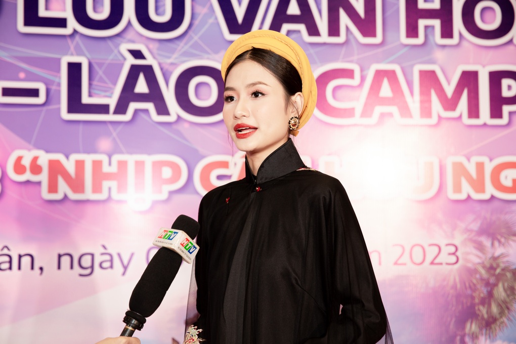 Nguyễn Thanh Hà trải lòng về việc đăng quang hoa hậu ở tuổi 18 - 4 Nguyễn Thanh Hà trải lòng về việc đăng quang hoa hậu ở tuổi 18 - 4