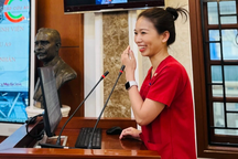 Bộ trưởng Y tế tặng bằng khen cho điều dưỡng A9 cứu du khách trong quán ăn