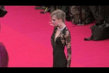 Cara Delevingne dự LHP Cannes