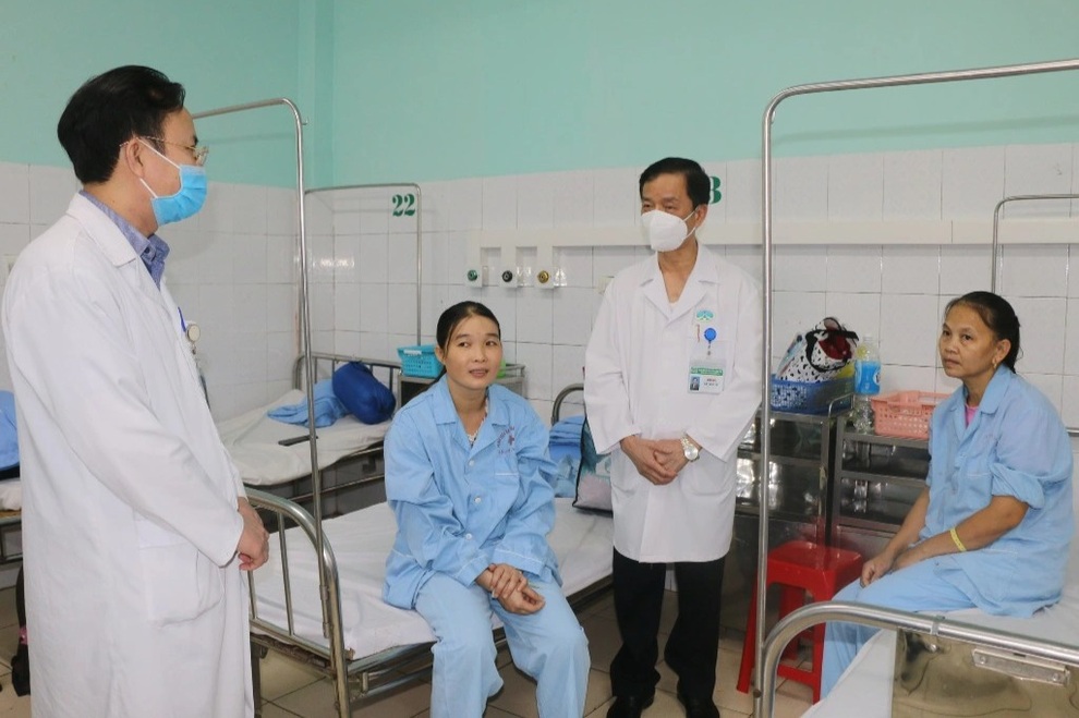 Sáng 30/11, cả nghìn F0 cộng đồng trải rộng khắp các tỉnh từ Bắc vào Nam - 2 Sáng 30/11, cả nghìn F0 cộng đồng trải rộng khắp các tỉnh từ Bắc vào Nam - 2
