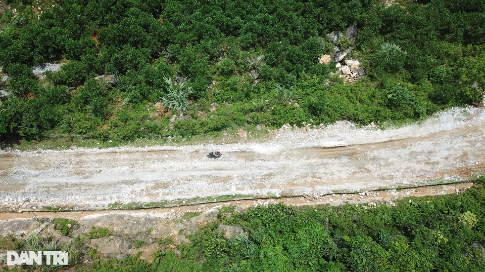 Con đường đau khổ hơn 40 năm tuổi bao giờ mới được sửa chữa? - 9