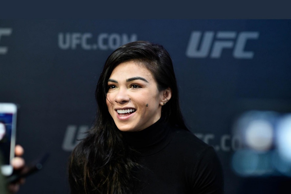 Nữ võ sĩ xinh đẹp khoe ảnh gợi cảm để truyền cảm hứng - 3 Nữ võ sĩ xinh đẹp khoe ảnh gợi cảm để truyền cảm hứng - 3