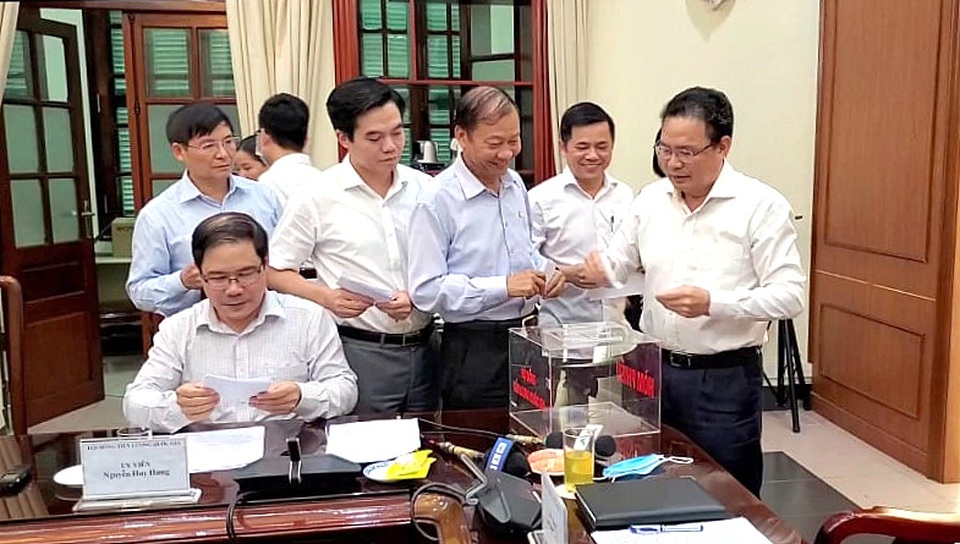 Lương tối thiểu 2021: Nhiều diễn biến bất ngờ, Tổng LĐLĐ VN không bỏ phiếu - 5 Lương tối thiểu 2021: Nhiều diễn biến bất ngờ, Tổng LĐLĐ VN không bỏ phiếu - 5