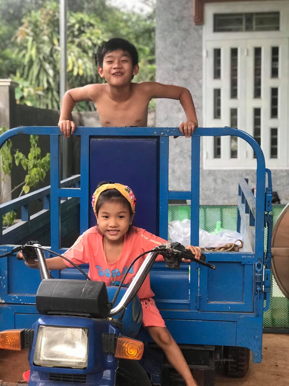 Hết sạch tiền tiết kiệm vì dịch Covid-19, Kiều Trinh về quê làm nông - 5 Hết sạch tiền tiết kiệm vì dịch Covid-19, Kiều Trinh về quê làm nông - 5