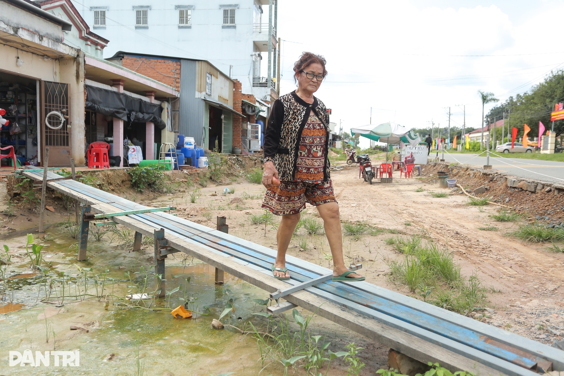 Người dân than trời vì tuyến đường kết nối Tây Ninh - TPHCM đắp chiếu - 6 Người dân than trời vì tuyến đường kết nối Tây Ninh - TPHCM đắp chiếu - 6