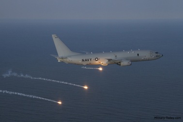 3 máy bay Mỹ áp sát căn cứ hải quân Nga ở Syria