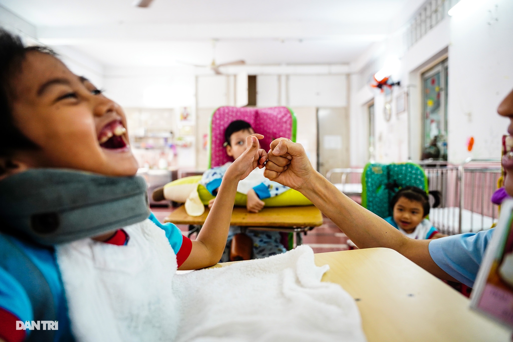 Người thầy 25 năm chăm lo trẻ khuyết tật - 4 Người thầy 25 năm chăm lo trẻ khuyết tật - 4