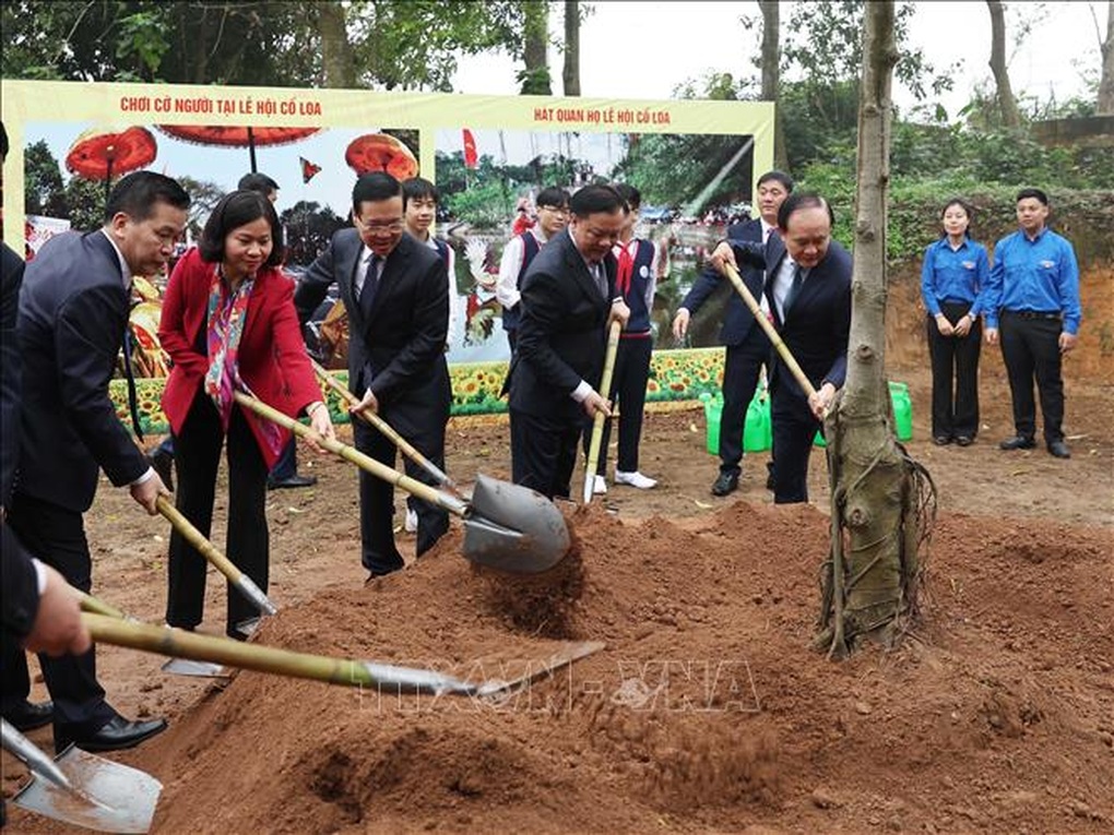 Chủ tịch nước Võ Văn Thưởng dâng hương tưởng niệm Đức vua An Dương Vương - 3 Chủ tịch nước Võ Văn Thưởng dâng hương tưởng niệm Đức vua An Dương Vương - 3