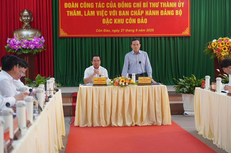 Ngày trở lại TPHCM của tân Bí thư Trần Lưu Quang - 3 Ngày trở lại TPHCM của tân Bí thư Trần Lưu Quang - 3