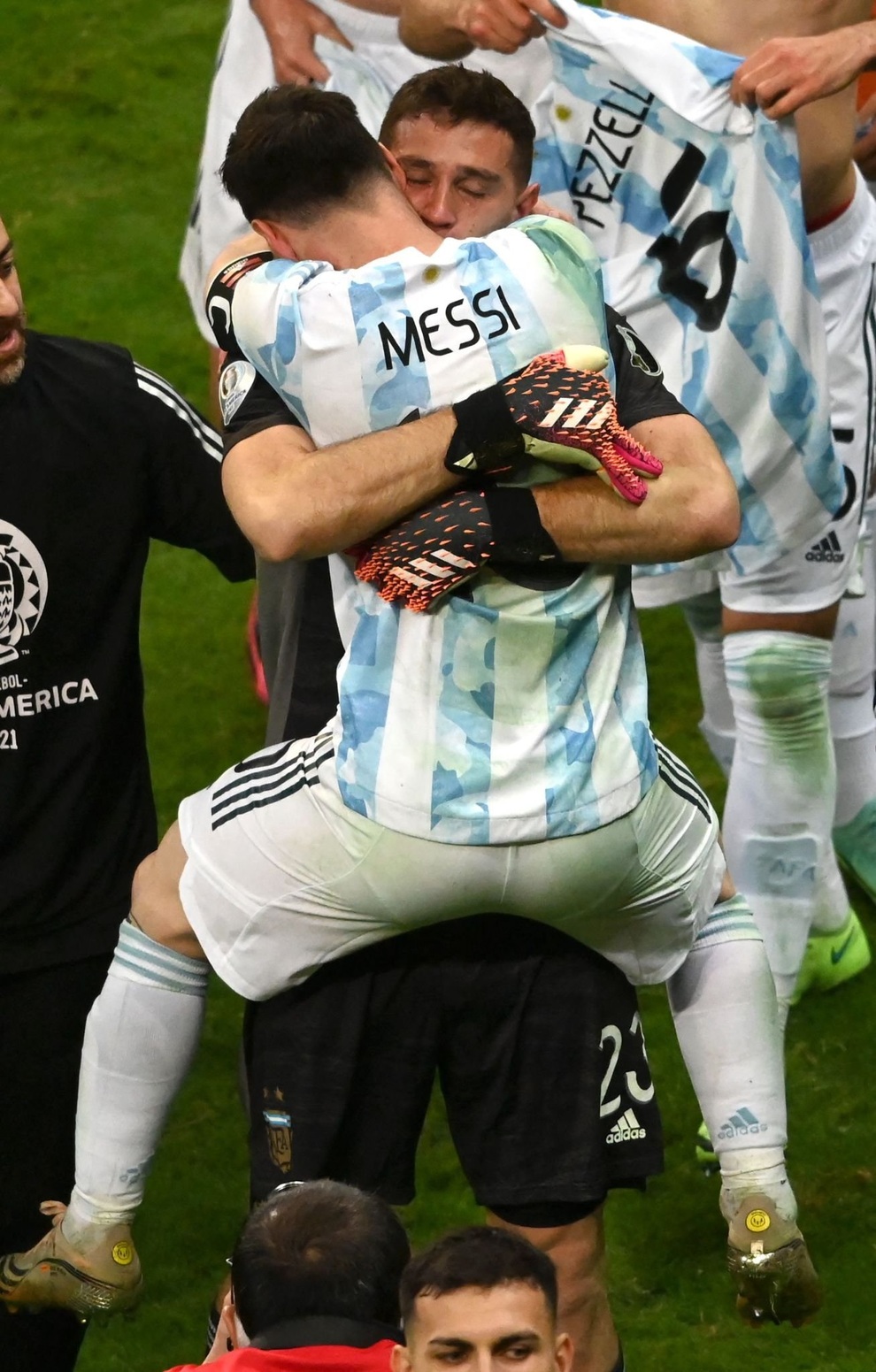 Vì sao Messi khao khát danh hiệu ở Copa America 2021? - 2 Vì sao Messi khao khát danh hiệu ở Copa America 2021? - 2