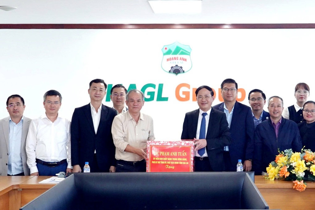 Chủ tịch tỉnh xông đất Tây Gia Lai, đặt mục tiêu tăng trưởng hơn 10% - 3 Chủ tịch tỉnh xông đất Tây Gia Lai, đặt mục tiêu tăng trưởng hơn 10% - 3