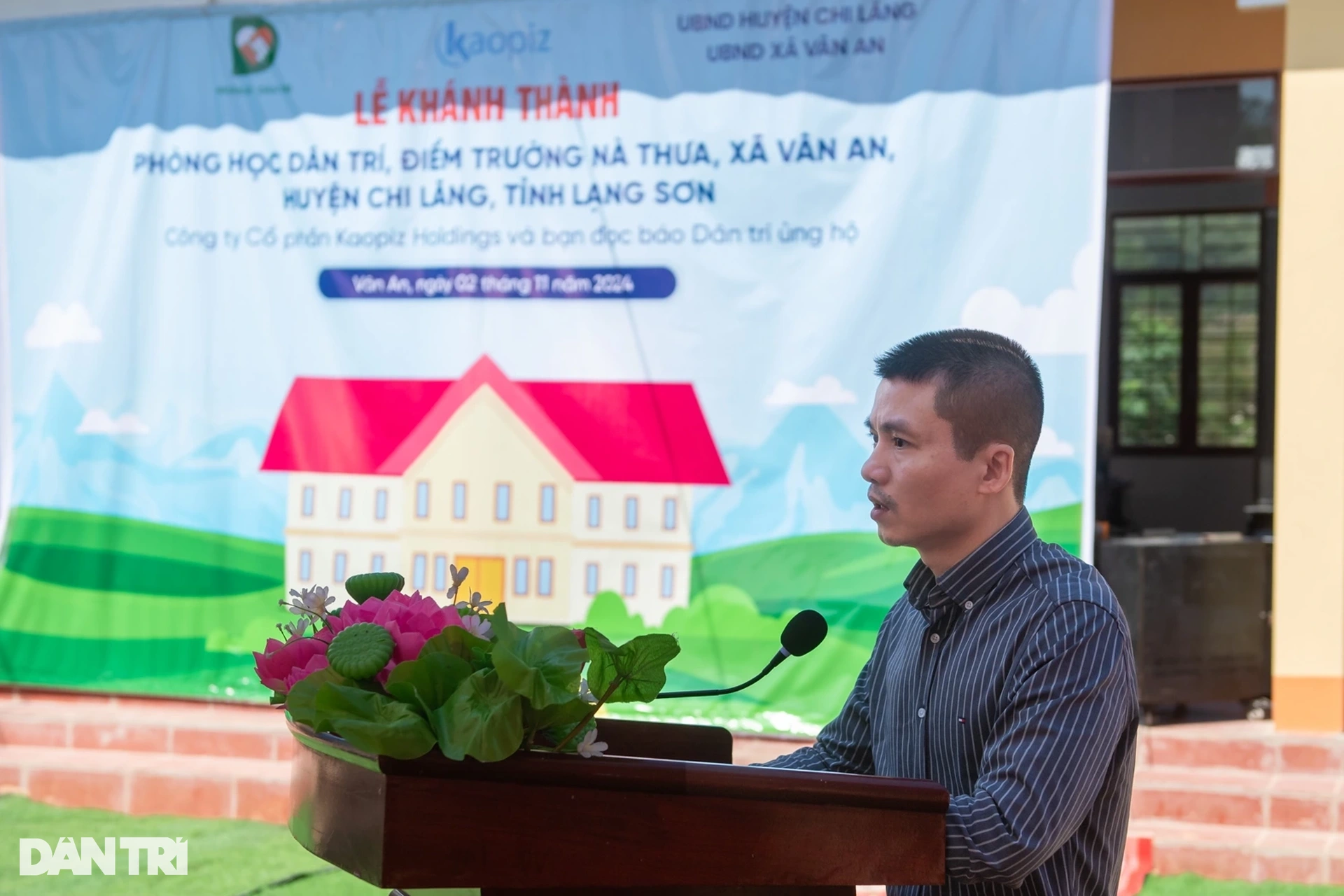 Thứ trưởng Nguyễn Thị Hà khánh thành điểm trường Nà Thưa - 9 Thứ trưởng Nguyễn Thị Hà khánh thành điểm trường Nà Thưa - 9