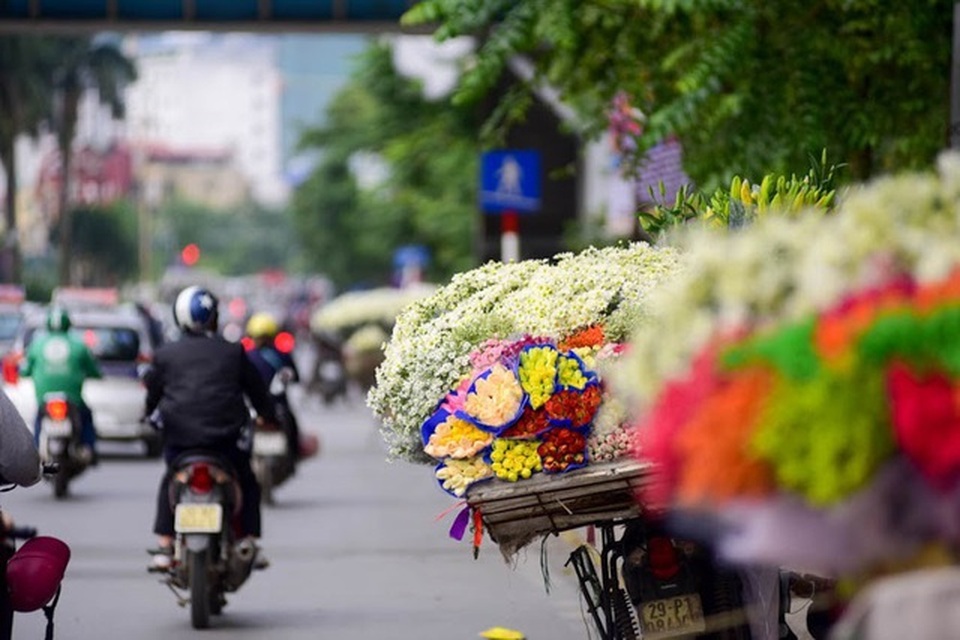“Gánh hàng rong vẫn là một nét đặc trưng của văn hóa Hà Nội” - 3 “Gánh hàng rong vẫn là một nét đặc trưng của văn hóa Hà Nội” - 3