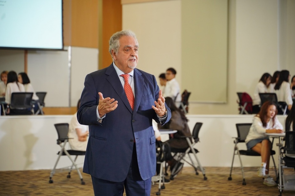 GS. Maurizio Trevisan, Viện trưởng Viện Khoa học Sức khoẻ, ĐH VinUni: “Việt Nam cho tôi một thách thức mới trong nghề” - 3 GS. Maurizio Trevisan, Viện trưởng Viện Khoa học Sức khoẻ, ĐH VinUni: “Việt Nam cho tôi một thách thức mới trong nghề” - 3