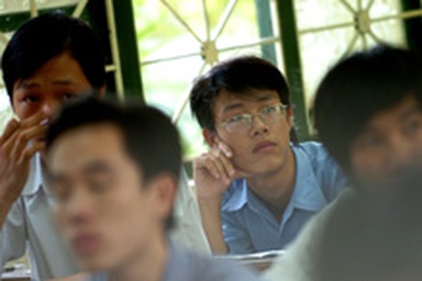 Lựa chọn nhóm trường xét tuyển NV2