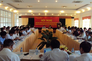 Hội nghị giao ban Thường trực HĐND các tỉnh Nam Trung bộ và Tây Nguyên