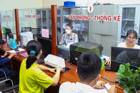 Sáp nhập tỉnh, bỏ huyện, số cán bộ bị ảnh hưởng sẽ lớn hơn 100.000 người