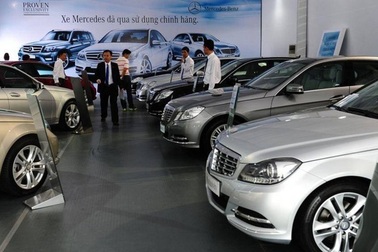 Cuối năm, nhu cầu tăng mạnh nhưng ô tô cũ đang khan hàng