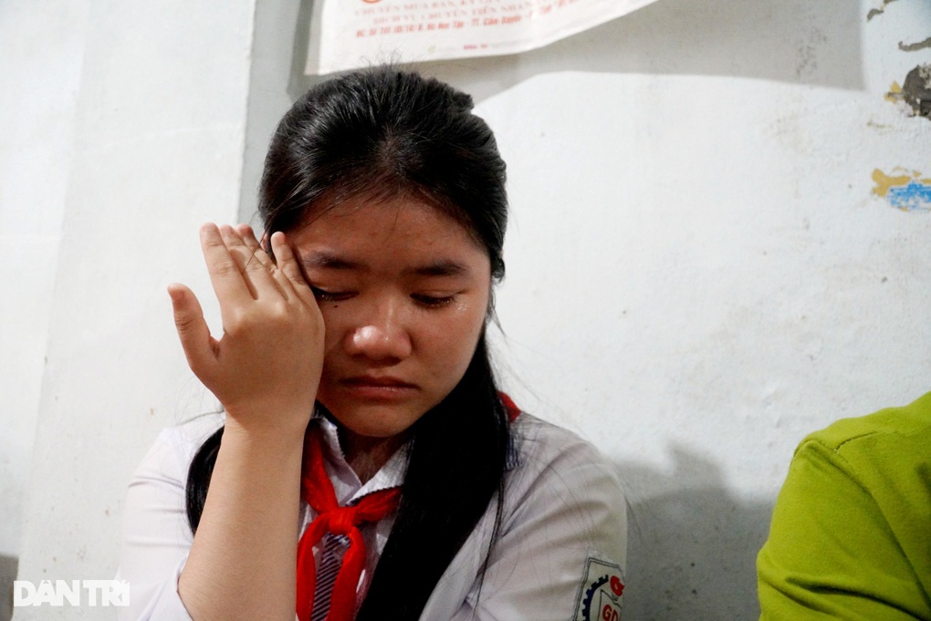 Người mẹ mù lòa khẩn cầu mọi người cứu giúp 2 đứa con - 3 Người mẹ mù lòa khẩn cầu mọi người cứu giúp 2 đứa con - 3