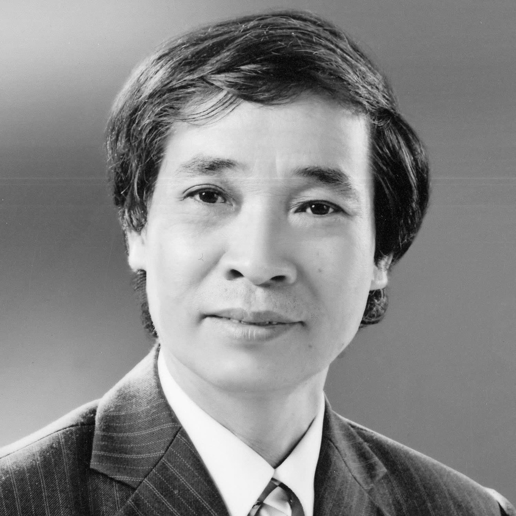 សាស្ត្រាចារ្យរងបណ្ឌិត Pham Van Tinh អ្នកជំនាញភាសាវិទ្យា បានទទួលមរណភាពភ្លាមៗ - ១ PGS.TS Phạm Văn Tình, chuyên gia về ngôn ngữ học, đột ngột qua đời - 1