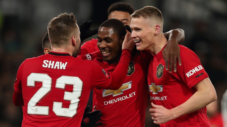 Man Utd thiệt hại nặng nề nhất bởi dịch Covid-19 - 1 Man Utd thiệt hại nặng nề nhất bởi dịch Covid-19 - 1