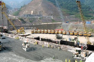 Dự báo sai nguồn thu ngân sách, Chính phủ bị “phê”