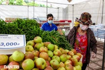 Siêu thị 0 đồng ở Hà Nội phục vụ người dân ảnh hưởng do dịch Covid-19