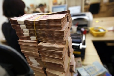 Bán cả một ngân hàng cho nước ngoài?