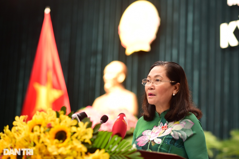 HĐND TPHCM mặc niệm, quyên góp ủng hộ đồng bào chịu ảnh hưởng bão Yagi - 2 HĐND TPHCM mặc niệm, quyên góp ủng hộ đồng bào chịu ảnh hưởng bão Yagi - 2