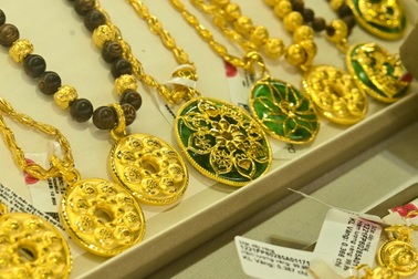 Đề xuất giảm thuế xuất khẩu vàng trang sức xuống 0%