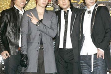 F4 vội vàng thực hiện video clip thứ hai