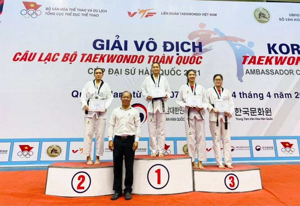 Nguyễn Thị Hương: Bông hồng nở muộn của Taekwondo Việt Nam - 13 Nguyễn Thị Hương: Bông hồng nở muộn của Taekwondo Việt Nam - 13