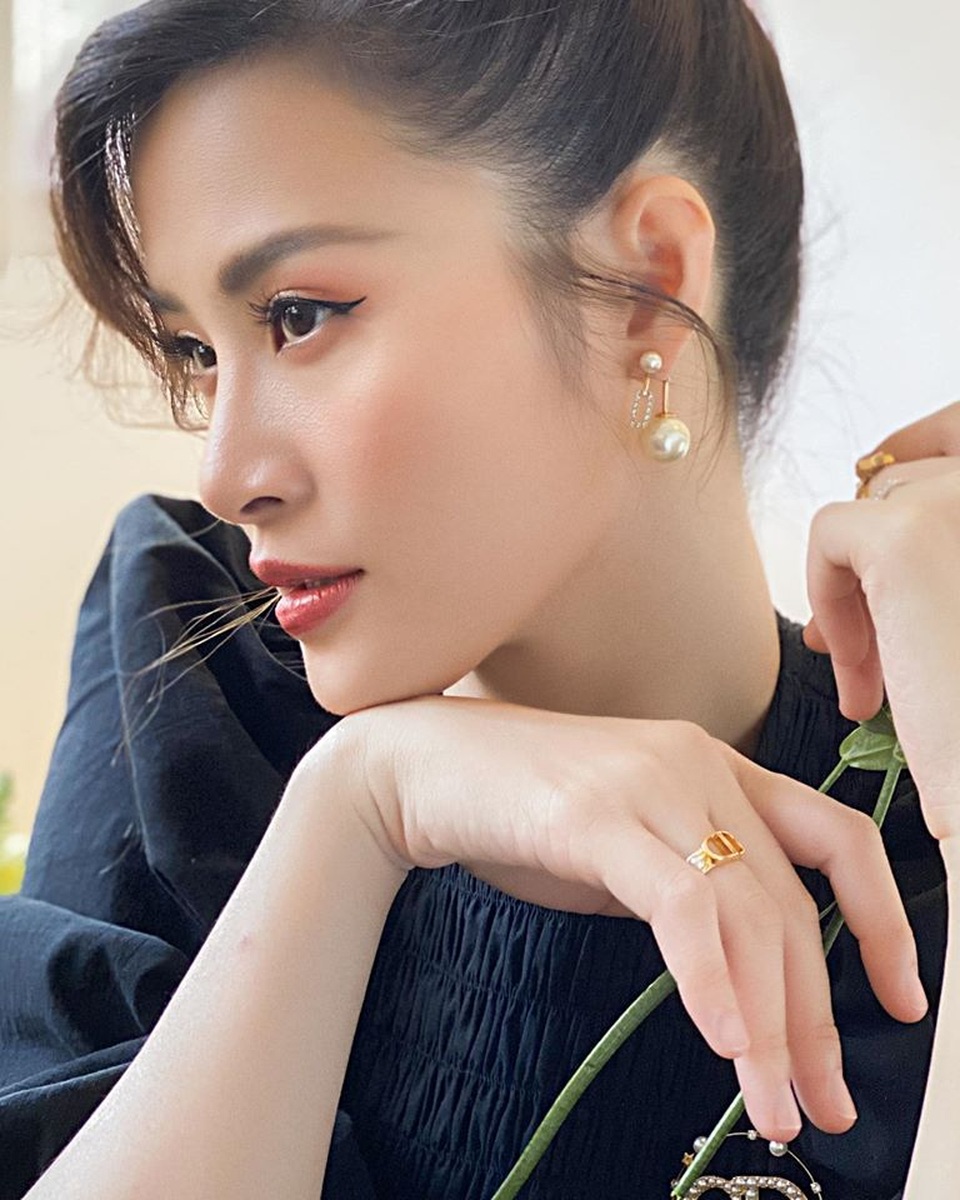 Đông Nhi tiết lộ sự thay đổi đặc biệt của Ông Cao Thắng từ khi cô mang bầu - 7 Đông Nhi tiết lộ sự thay đổi đặc biệt của Ông Cao Thắng từ khi cô mang bầu - 7