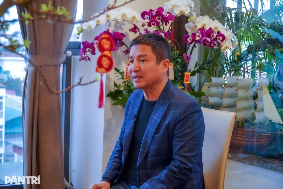 NSƯT Chí Trung tuổi 64: Tôi đang hạnh phúc, còn lâu mới hết thời - 3 NSƯT Chí Trung tuổi 64: Tôi đang hạnh phúc, còn lâu mới hết thời - 3