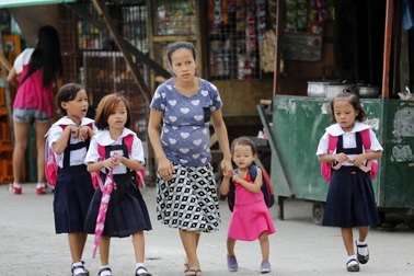 Philippines cảnh báo công dân thận trọng khi ở Trung Quốc