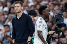 Bất mãn với HLV Xabi Alonso, Vinicius nổi loạn, đẩy Real Madrid vào thế khó