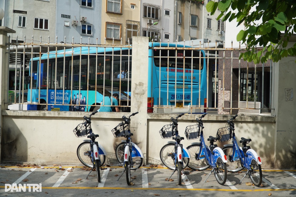 Xe đạp công cộng gieo hy vọng giảm ùn tắc tại thủ đô - 1 Xe đạp công cộng gieo hy vọng giảm ùn tắc tại thủ đô - 1