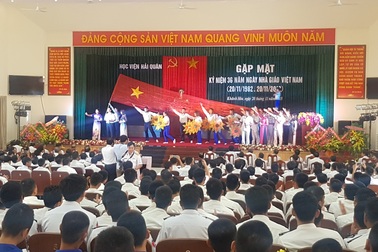 Học viện Hải quân Nha Trang kỷ niệm 36 năm ngày Nhà giáo Việt Nam