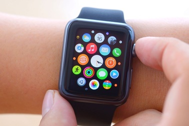 Apple Watch cứu mạng cụ bà 74 tuổi nhờ cảnh báo kịp thời lúc nửa đêm