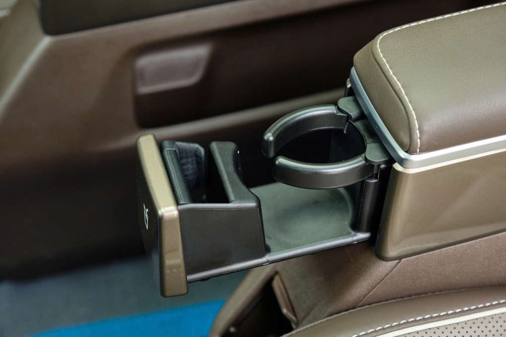 Trải nghiệm Volkswagen Viloran: Khi mọi thiết kế đều hướng tới sự hưởng thụ - 6 Trải nghiệm Volkswagen Viloran: Khi mọi thiết kế đều hướng tới sự hưởng thụ - 6