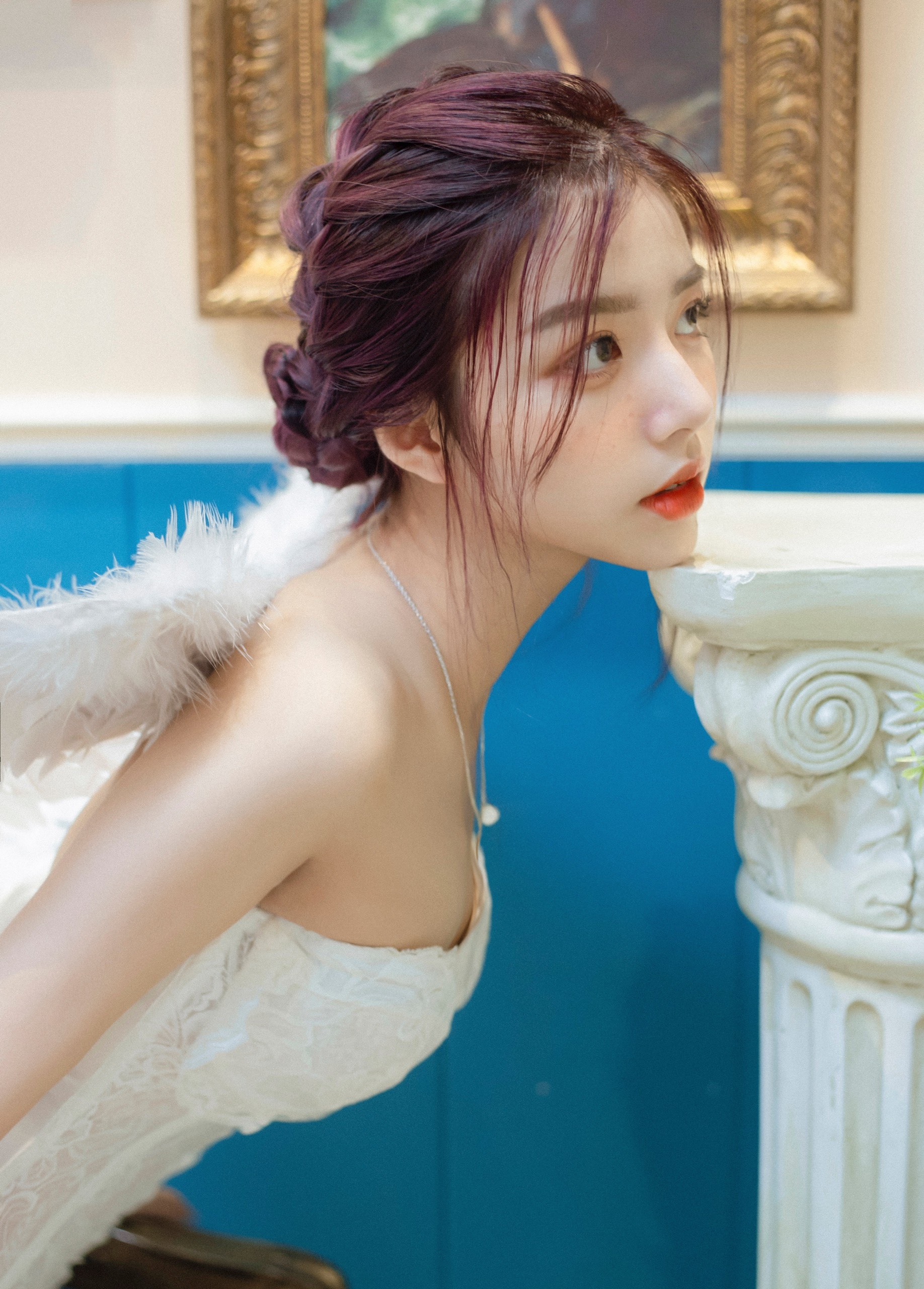 Vòng eo nhỏ khó tin của nữ sinh nổi tiếng nhất ĐH Kinh tế quốc dân - 4 Vòng eo nhỏ khó tin của nữ sinh nổi tiếng nhất ĐH Kinh tế quốc dân - 4