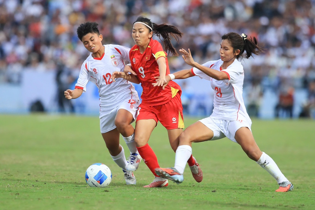 Đánh bại Myanmar, tuyển nữ Việt Nam gặp Indonesia ở bán kết SEA Games - 1 Đánh bại Myanmar, tuyển nữ Việt Nam gặp Indonesia ở bán kết SEA Games - 1