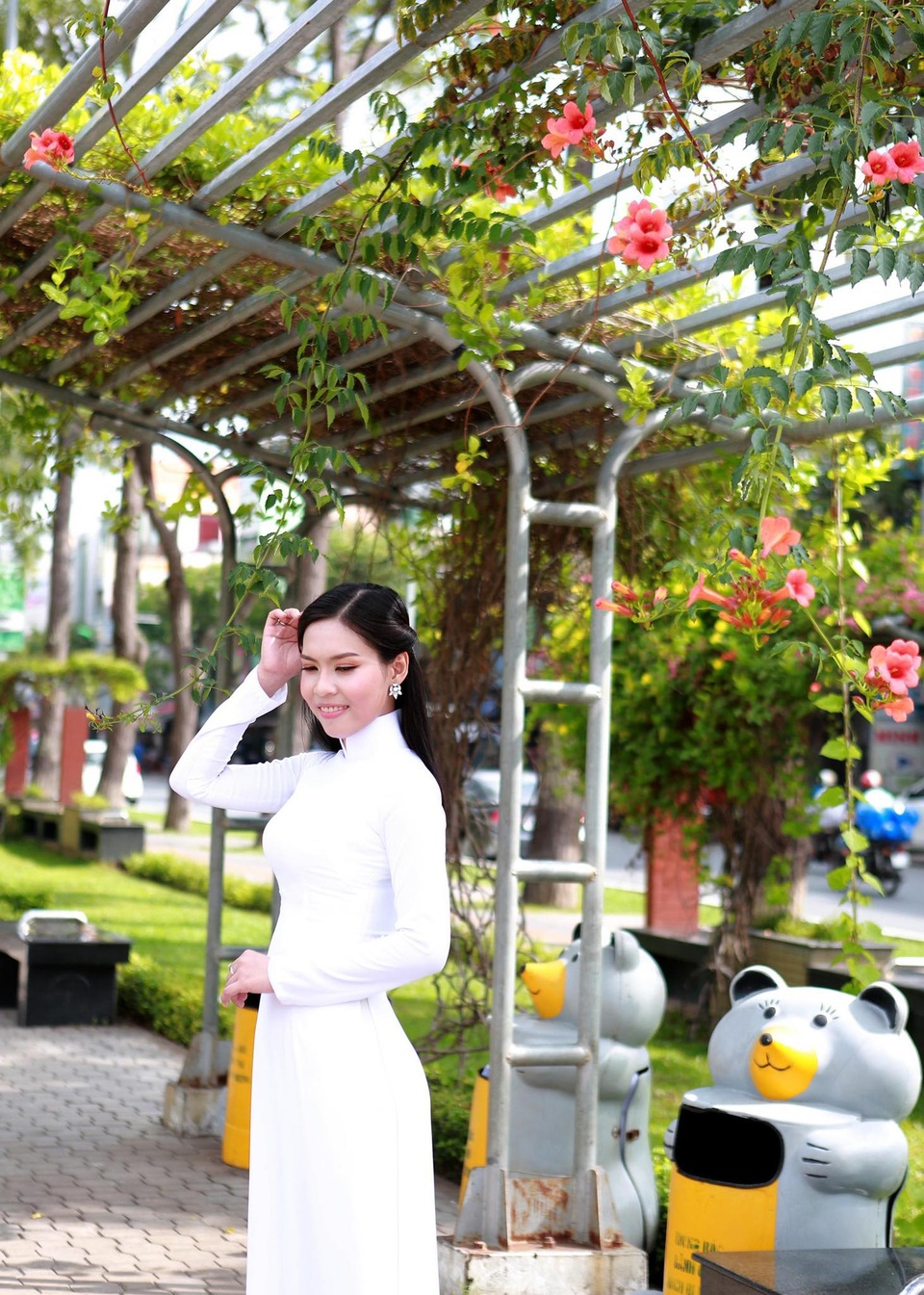 Nữ dược sĩ tương lai duyên dáng cổ động ngày hội bảo vệ môi trường - 8 Nữ dược sĩ tương lai duyên dáng cổ động ngày hội bảo vệ môi trường - 8