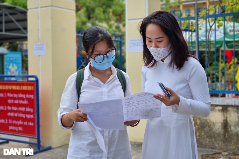 Đà Nẵng: Thủ khoa tốt nghiệp THPT có điểm cao nhất đạt 29,6 điểm - 1 Đà Nẵng: Thủ khoa tốt nghiệp THPT có điểm cao nhất đạt 29,6 điểm - 1