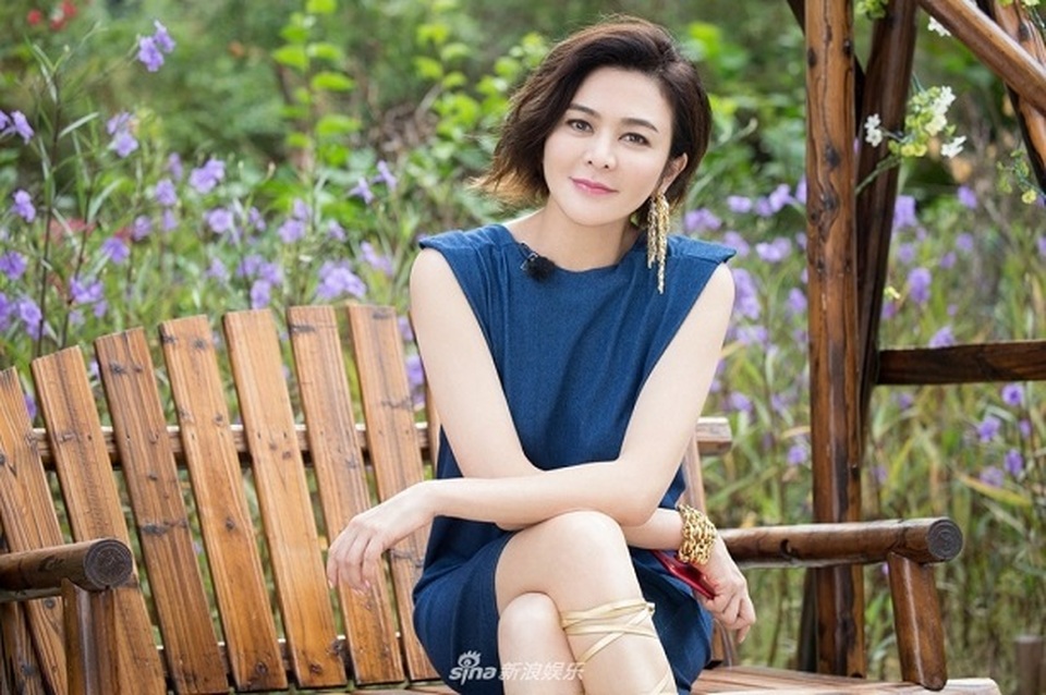 Đệ nhất mỹ nhân Hồng Kông sống cô độc với khối tài sản kếch sù ở tuổi 59 - 5 Đệ nhất mỹ nhân Hồng Kông sống cô độc với khối tài sản kếch sù ở tuổi 59 - 5