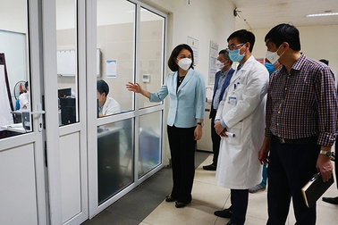 Hà Nội tăng bệnh nhân Covid-19 do thời tiết giao mùa, độ ẩm cao