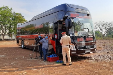 CSGT Đắk Lắk nói gì khi bị doanh nghiệp lữ hành than "gây khó dễ"?