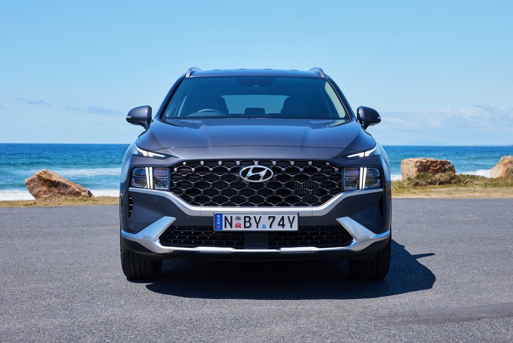 Hyundai Santa Fe bản Hybrid khỏe hơn bản máy xăng V6, sắp lắp tại Việt Nam - 3 Hyundai Santa Fe bản Hybrid khỏe hơn bản máy xăng V6, sắp lắp tại Việt Nam - 3