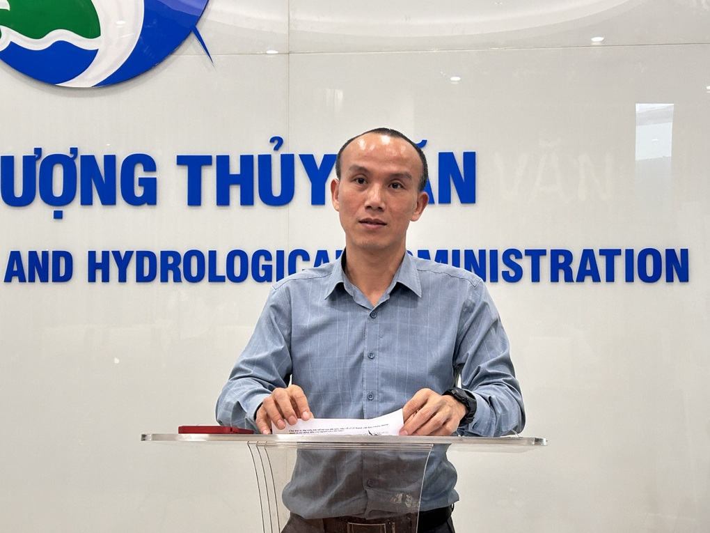 Dự kiến ngày 23/10 bão Fengshen đổ bộ đất liền, miền Trung mưa lớn kéo dài - 2 Dự kiến ngày 23/10 bão Fengshen đổ bộ đất liền, miền Trung mưa lớn kéo dài - 2