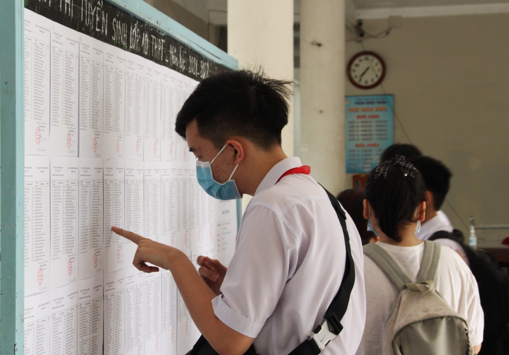 Đà Nẵng: Lấy mẫu xét nghiệm Covid-19 cho hơn 13.000 thí sinh thi vào lớp 10 - 1 Đà Nẵng: Lấy mẫu xét nghiệm Covid-19 cho hơn 13.000 thí sinh thi vào lớp 10 - 1